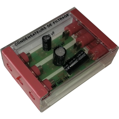 000142 Condensatoren 1000, 2200, 4700 UF Op Transparant Kastje